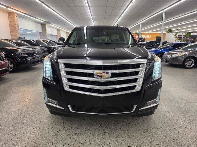 Used 2020 Cadillac Escalade Luxury AWD/4WD image 3