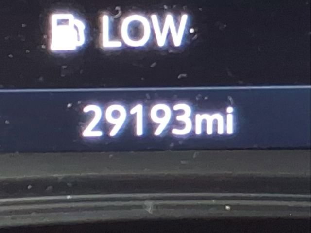 Used 2023 Chevrolet Traverse LT image 27