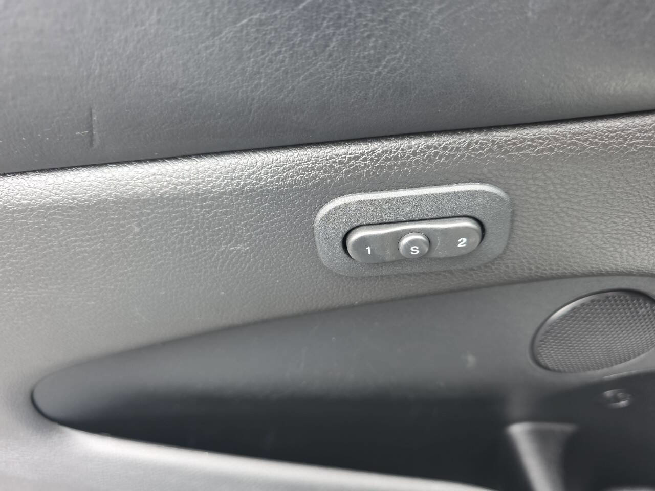 Used 2016 Jeep Grand Cherokee Summit AWD/4WD image 13
