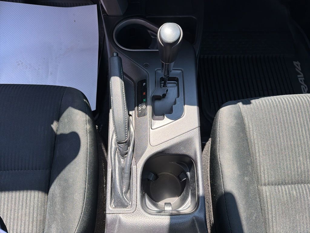 Used 2018 Toyota RAV4 LE w/ All Weather Liner Package image 20