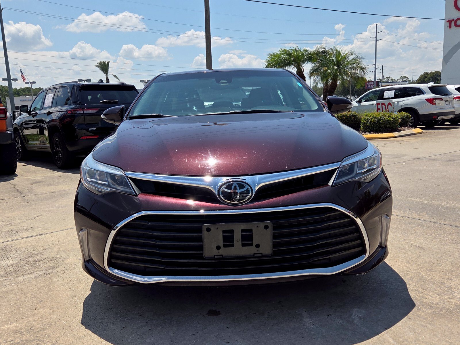 Used 2017 Toyota Avalon Touring w/ All Weather Liner Package FWD image 2