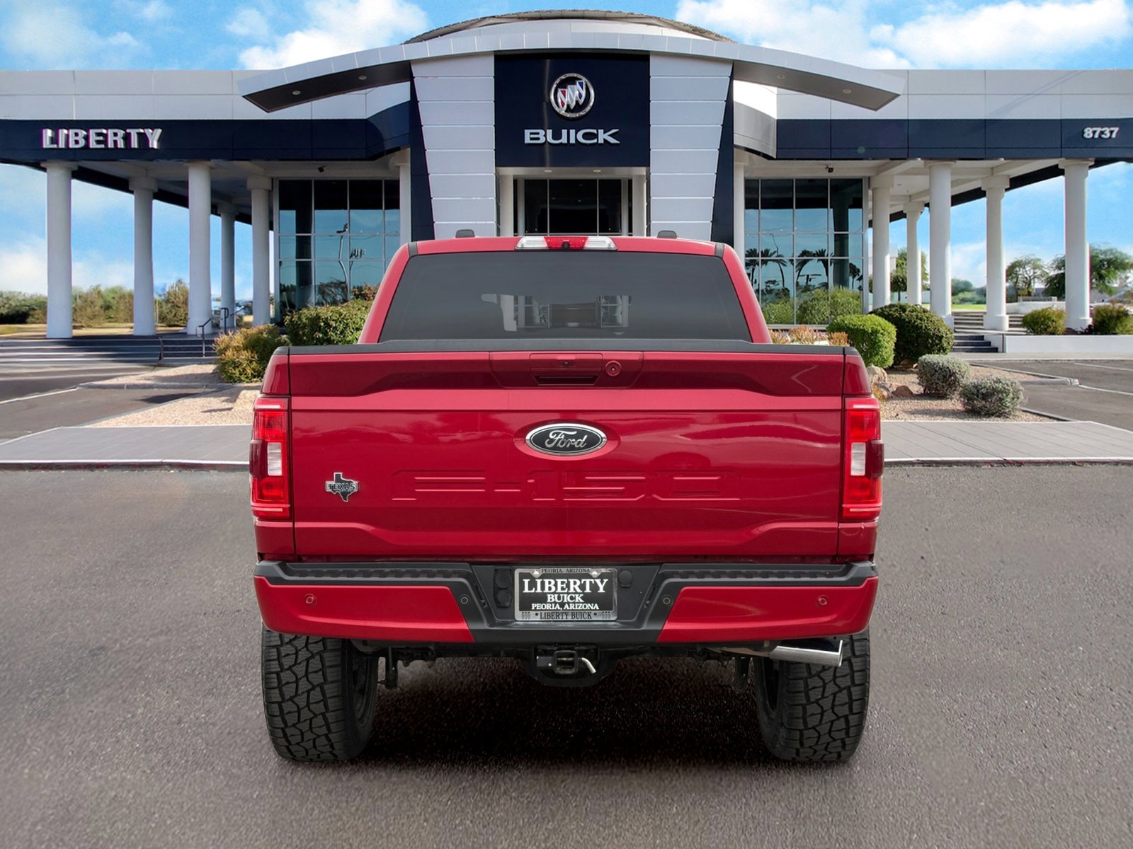 Used 2021 Ford F150 XLT w/ Equipment Group 302A High AWD/4WD image 4