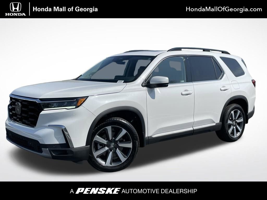 Certified 2025 Honda Pilot Touring