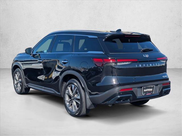 Certified 2025 INFINITI QX60 Luxe FWD image 8