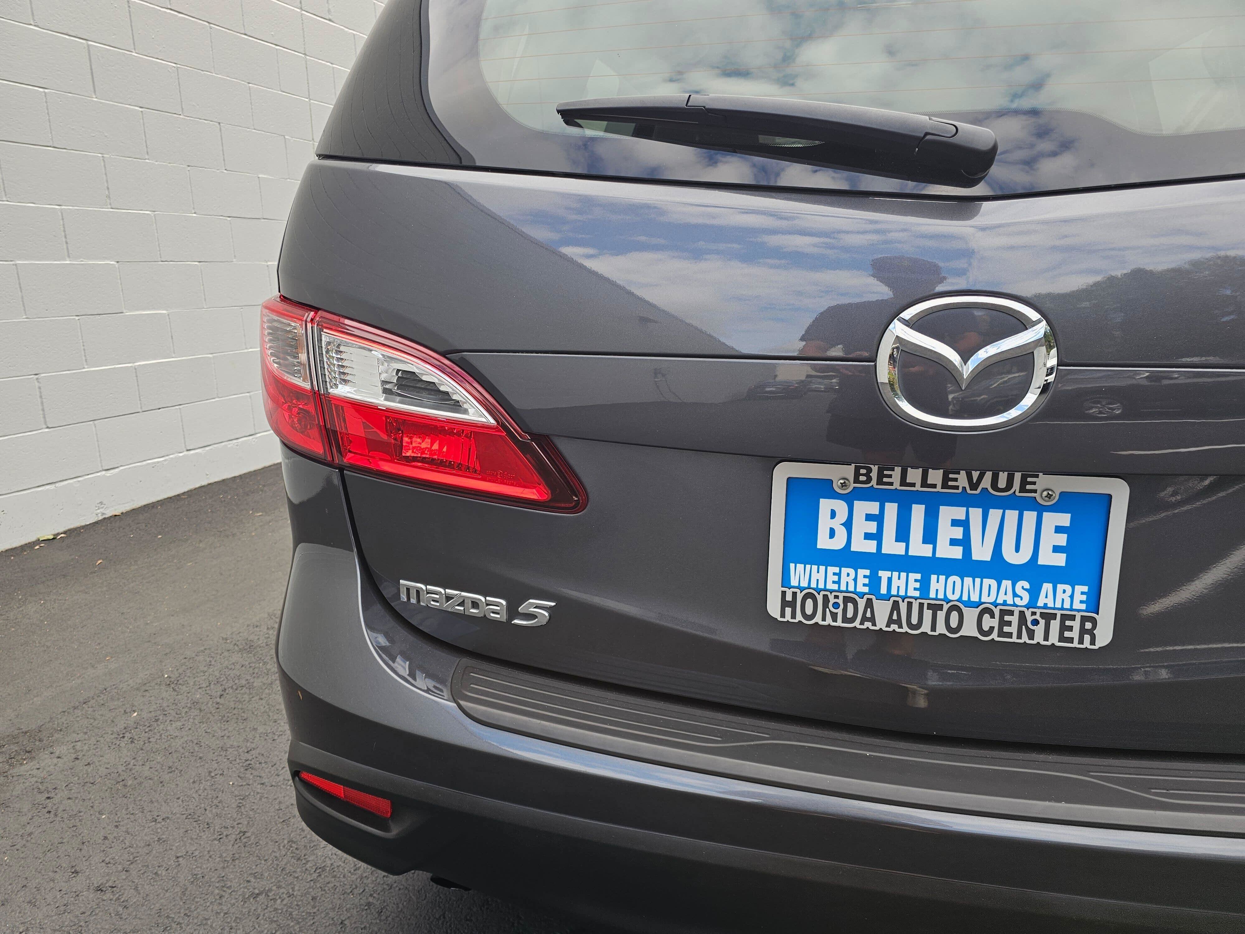 Used 2015 MAZDA MAZDA5 Sport FWD image 16