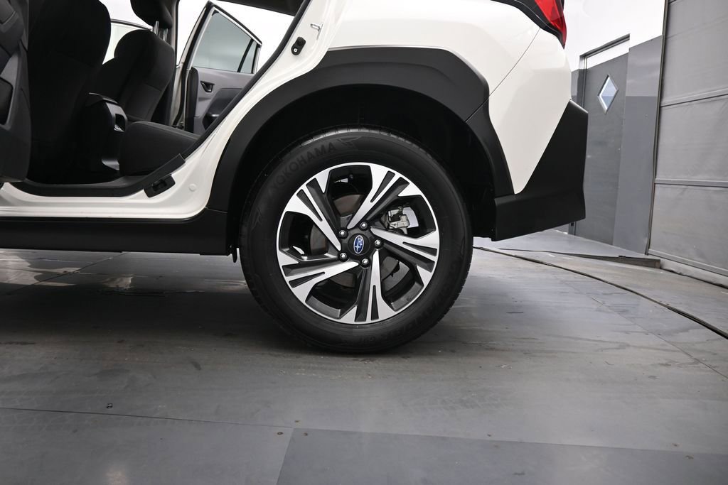 Used 2025 Subaru Crosstrek 2.0i Premium w/ Crosstrek Mirror Package AWD/4WD image 18