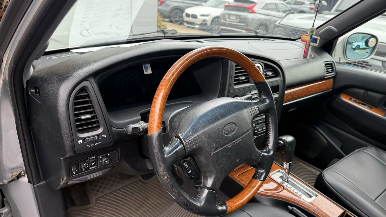 Used 2001 INFINITI QX4 4WD w/ (S02) Sport Pkg image 22