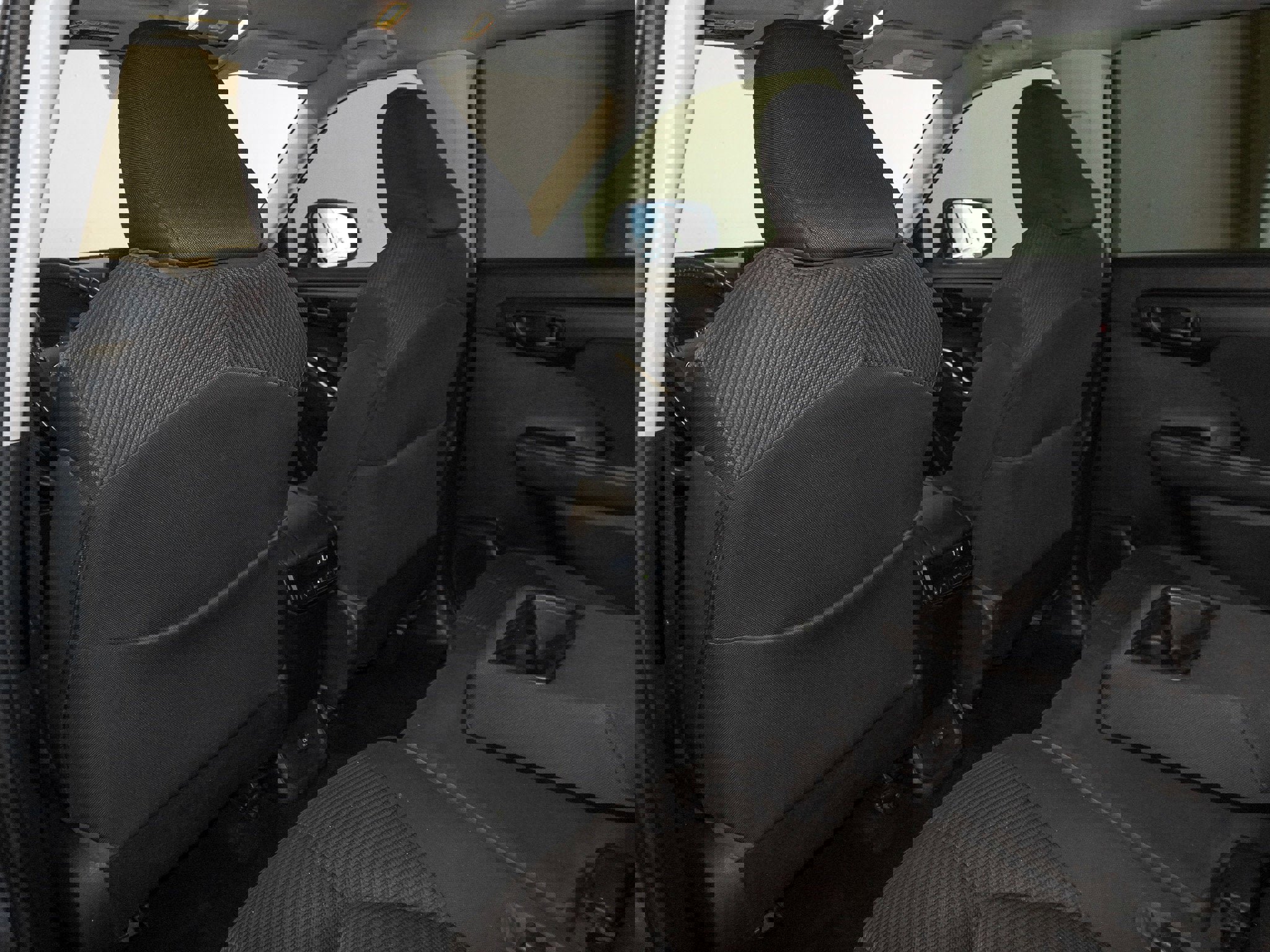 Used 2022 Toyota Highlander LE image 35