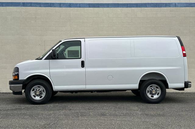 New 2026 Chevrolet Express 2500 w/ Driver Convenience Package RWD image 7
