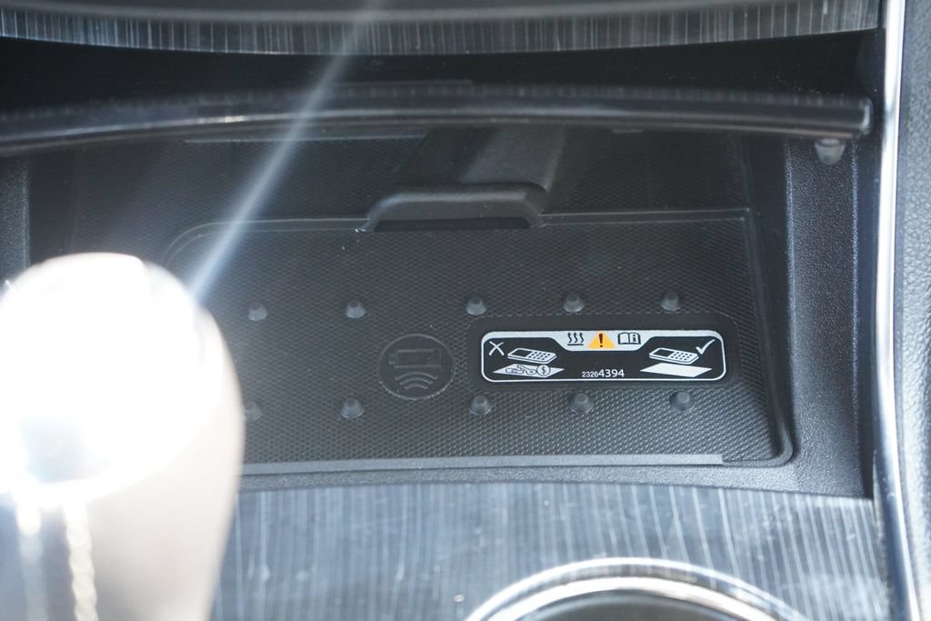 Used 2018 Chevrolet Impala Premier FWD image 23