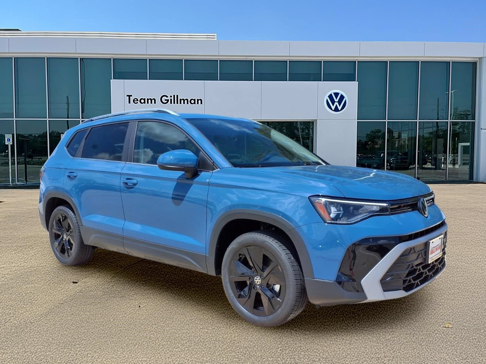 New 2026 Volkswagen Taos SE FWD image 1