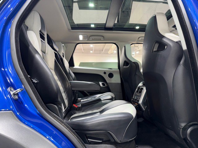 Used 2016 Land Rover Range Rover Sport SVR image 58