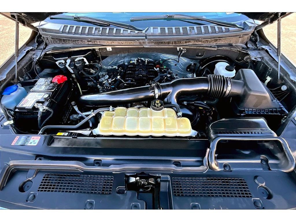 Used 2021 Ford Expedition Limited image 26