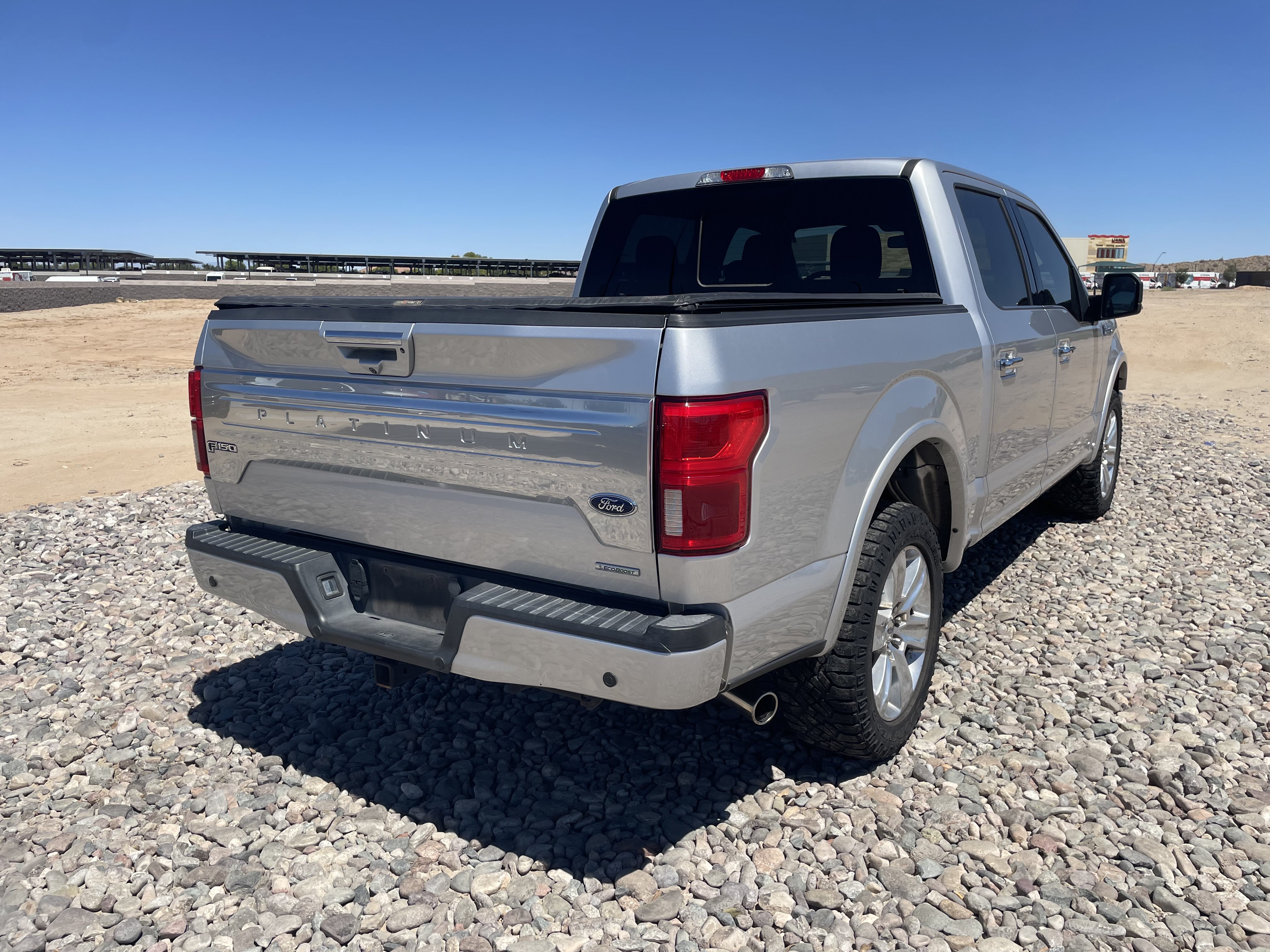 Used 2018 Ford F150 Platinum w/ Equipment Group 701A Luxury AWD/4WD image 5