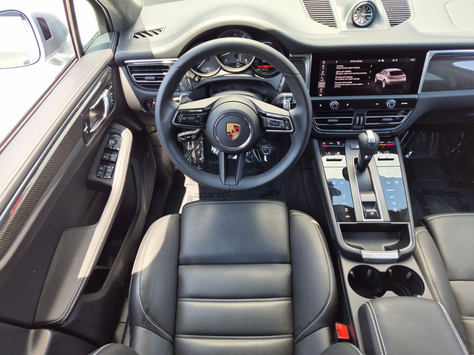 Certified 2026 Porsche Macan GTS AWD/4WD image 15