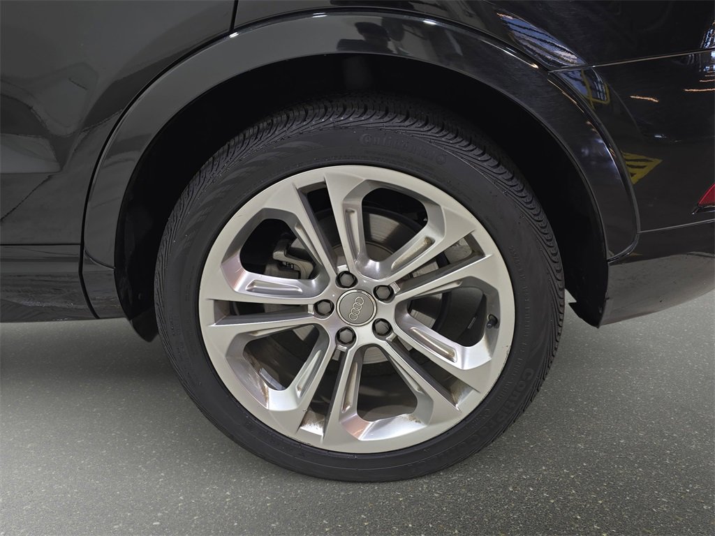 Used 2018 Audi Q3 2.0T Premium Plus w/ Premium Plus Package image 31