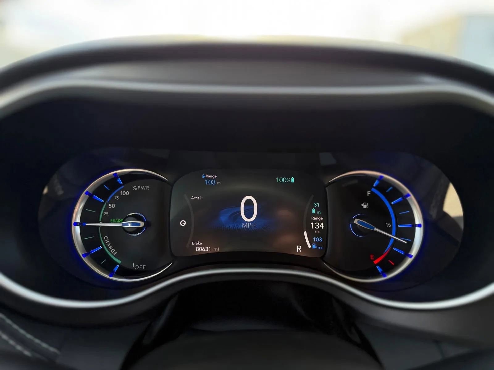 Used 2022 Chrysler Pacifica Touring-L image 16