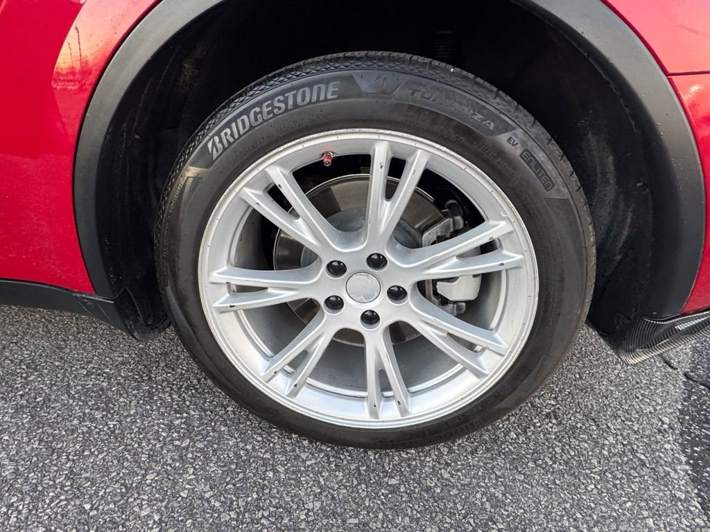 Used 2021 Tesla Model Y Long Range image 32