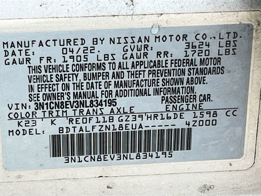 Used 2022 Nissan Versa SV image 31