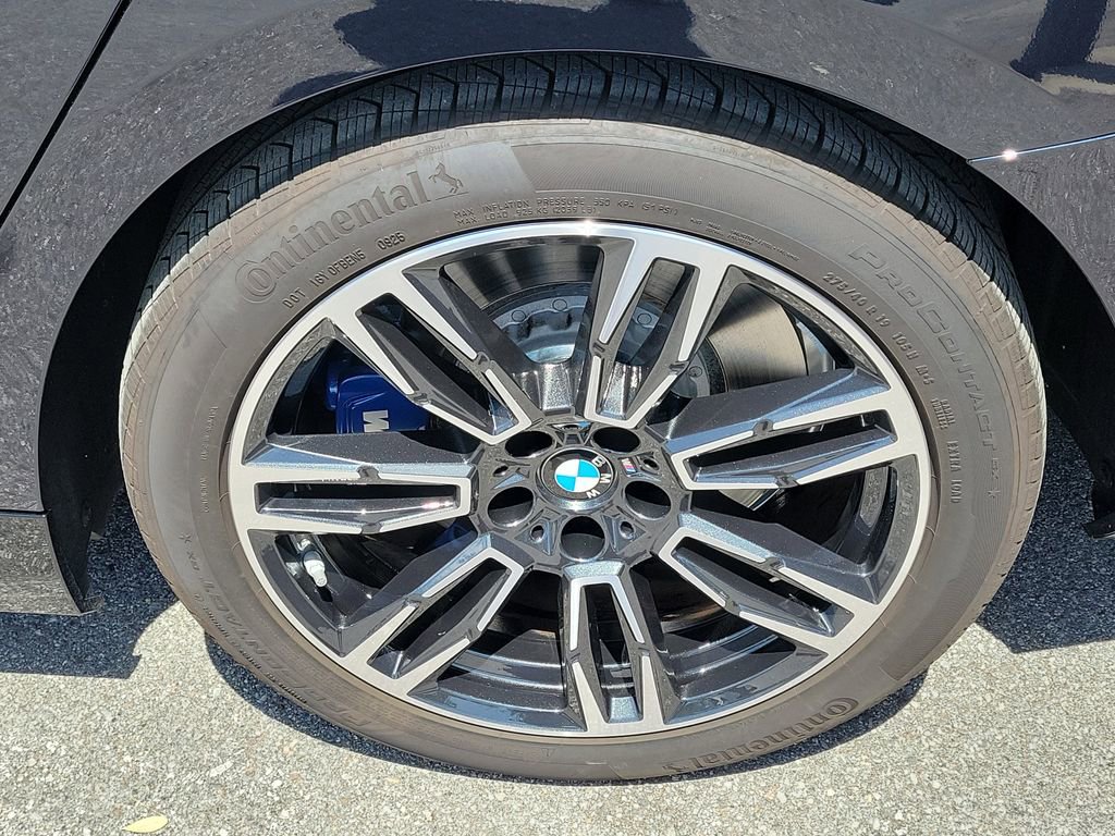 Used 2026 BMW 550e xDrive AWD/4WD image 11