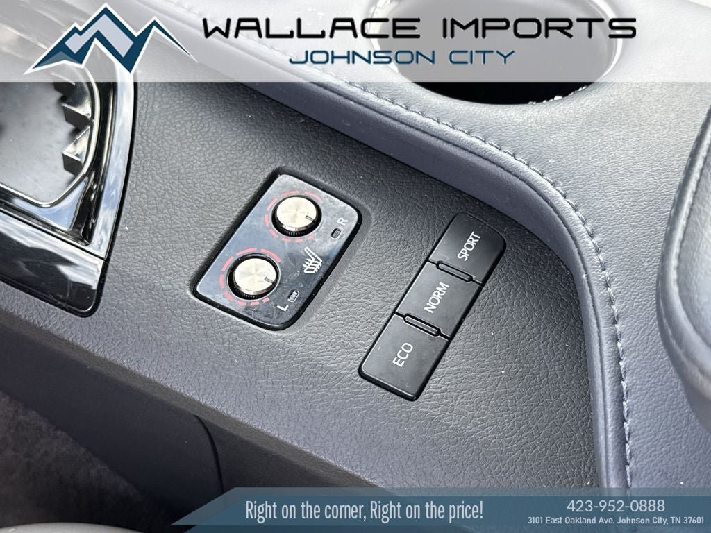 Used 2015 Toyota Avalon XLE Touring FWD image 29