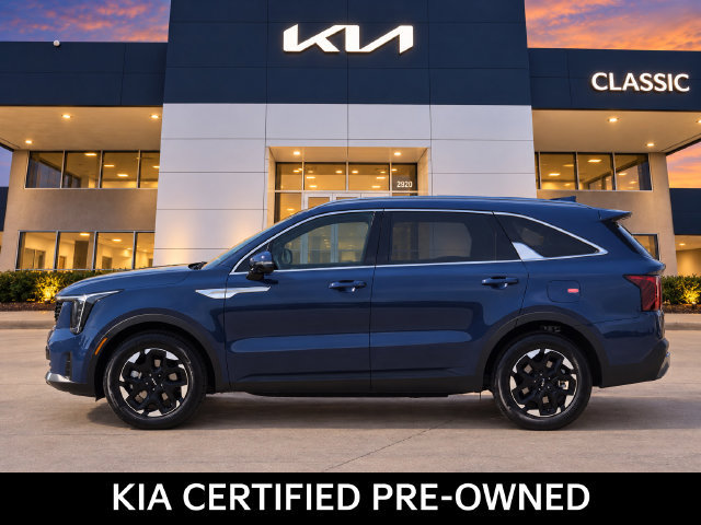 Used 2026 Kia Sorento S w/ S Panoramic Sunroof Package FWD image 3