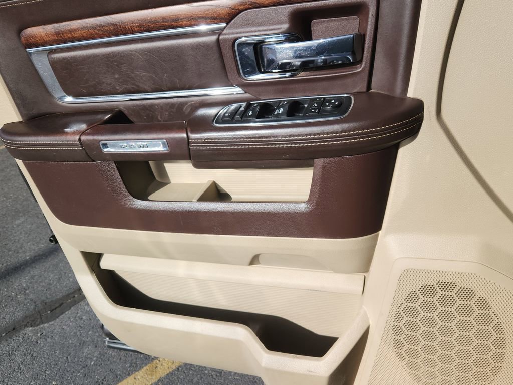 Used 2016 RAM 2500 Longhorn w/ Convenience Group image 9