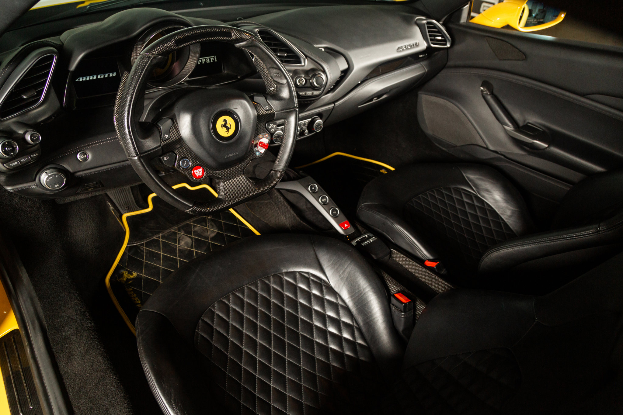 Used 2016 Ferrari 488 GTB image 4