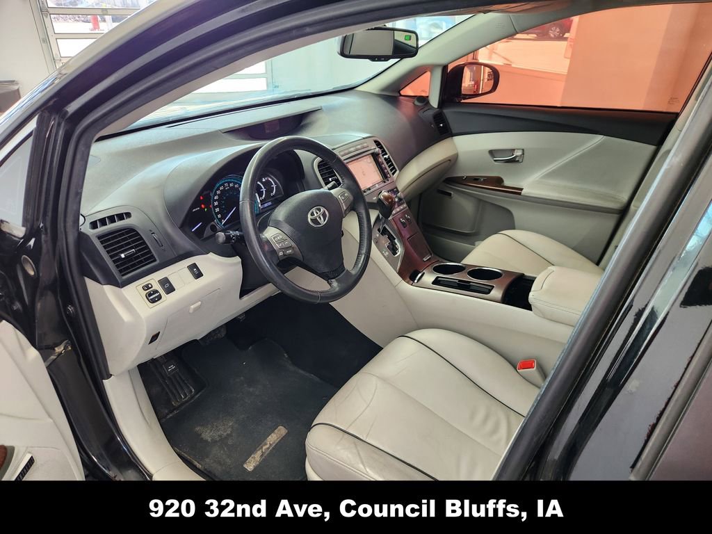 Used 2011 Toyota Venza AWD image 23