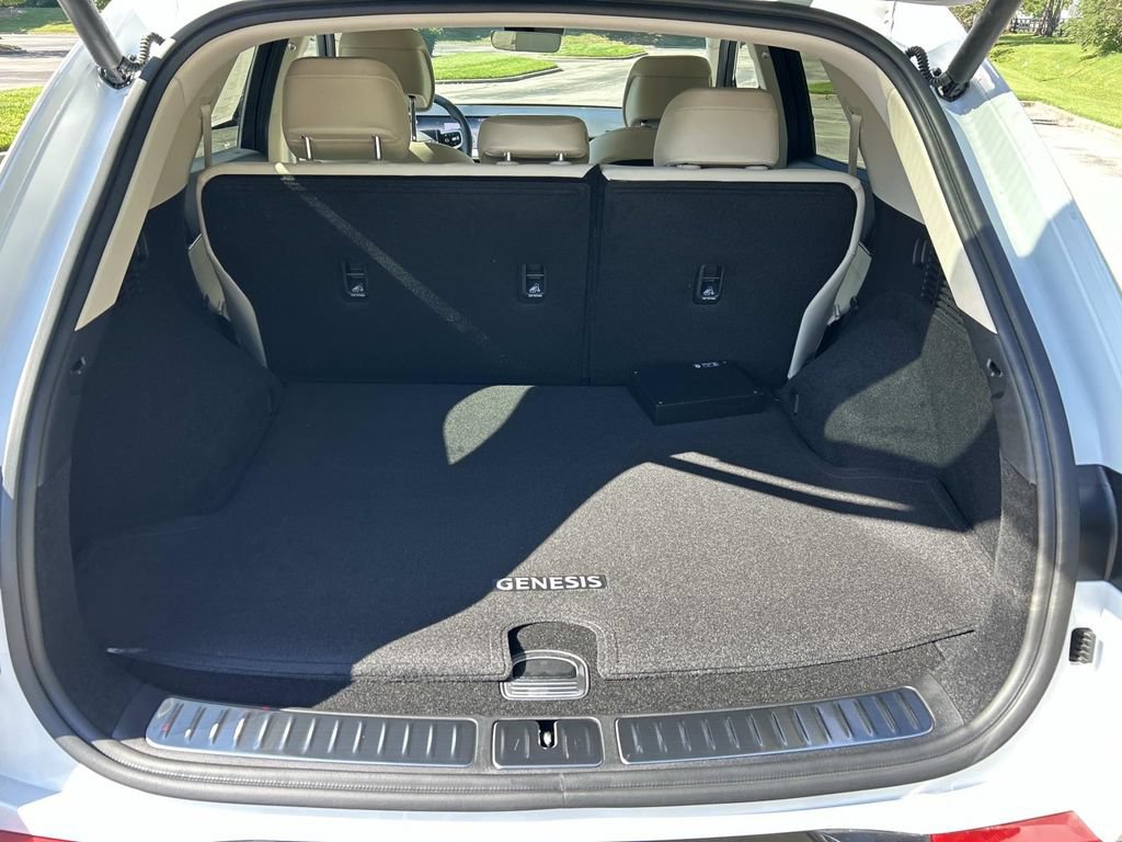 New 2026 Genesis GV70 2.5T Select AWD/4WD image 13