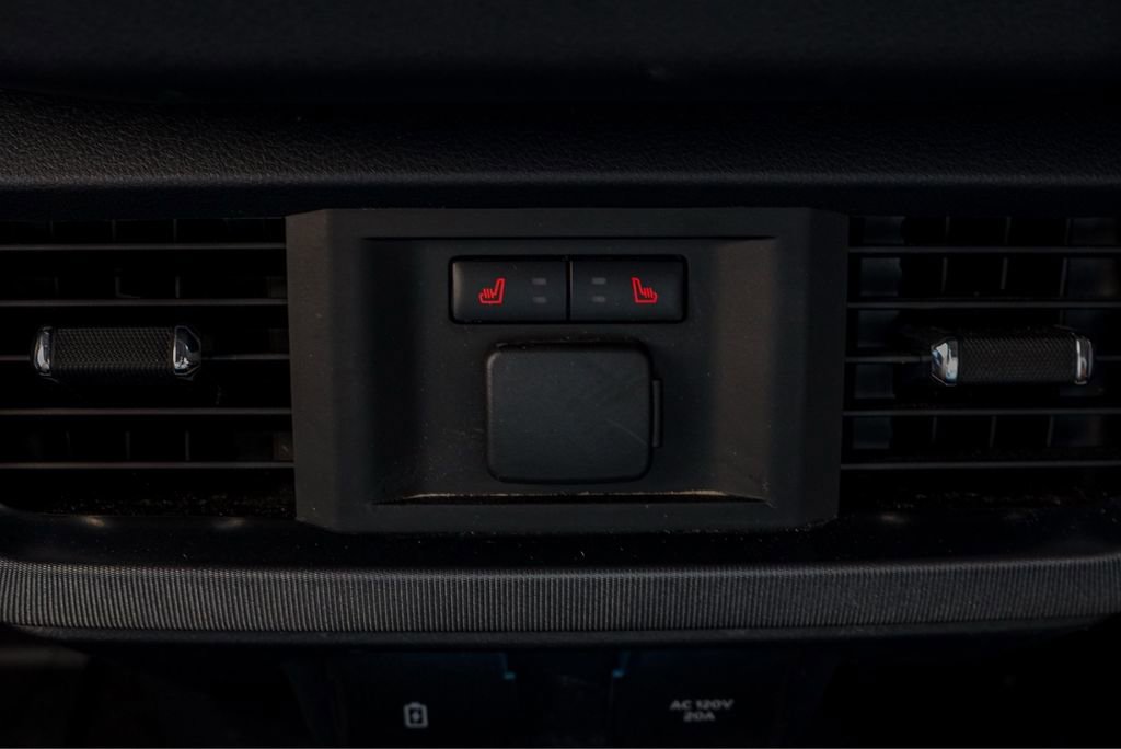 Used 2024 Ford F150 Platinum image 25