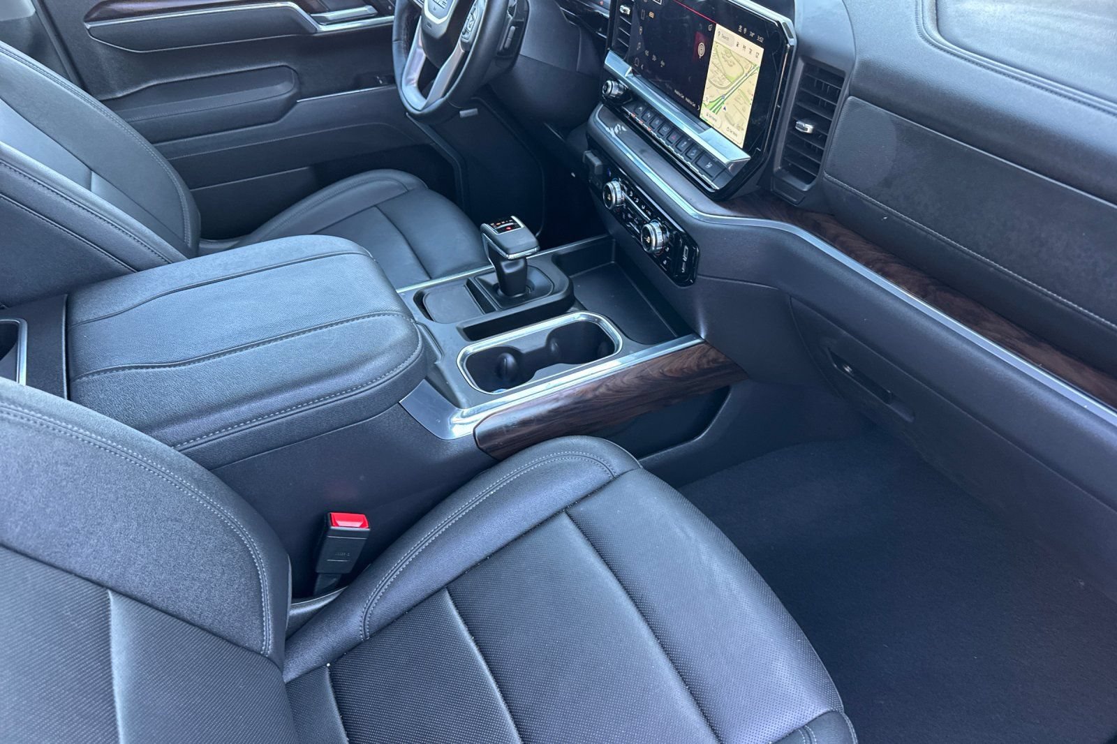 Used 2026 GMC Sierra 1500 SLT w/ SLT Premium Plus Package AWD/4WD image 18