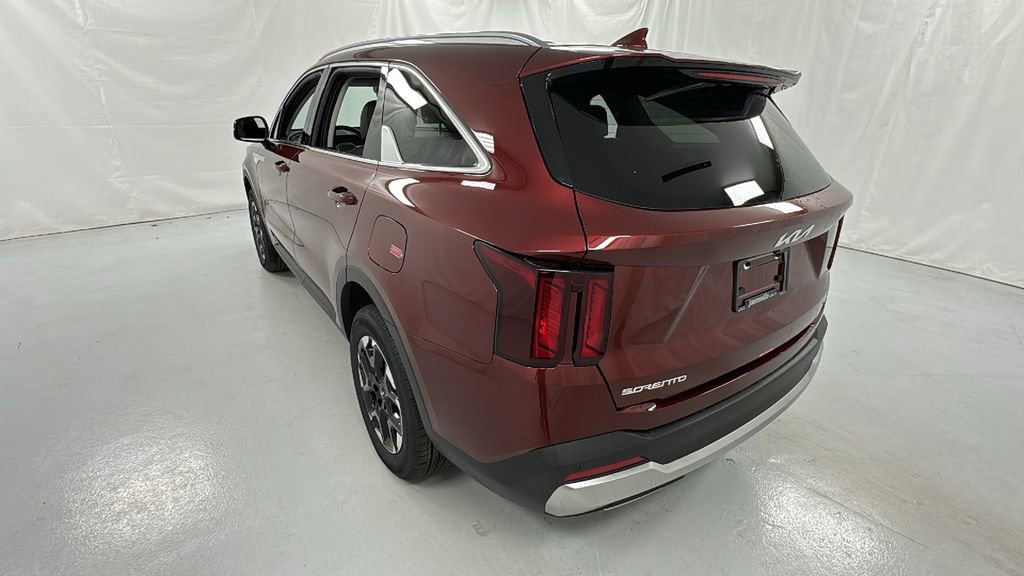 New 2025 Kia Sorento S image 5