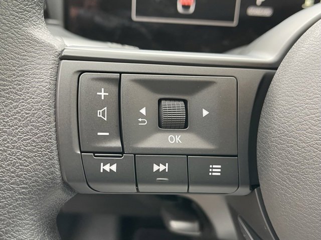 Certified 2025 Nissan Kicks S image 19