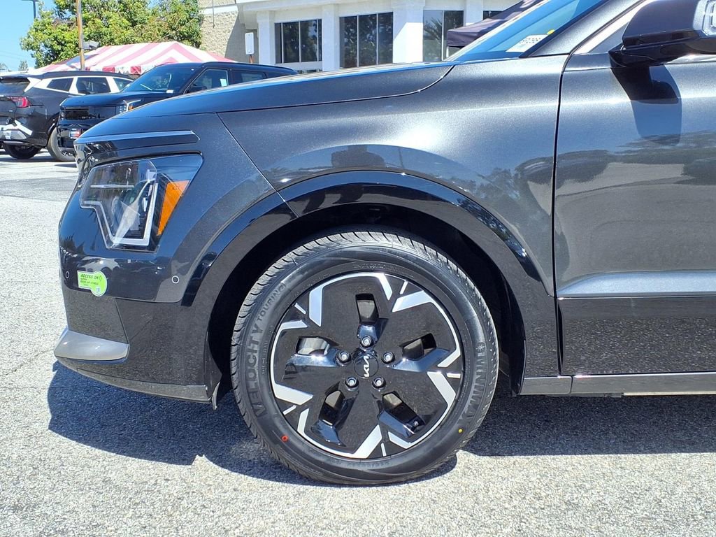 Certified 2023 Kia Niro Wave FWD image 16