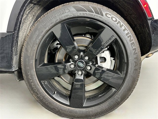 Used 2024 Land Rover Defender 110 X-Dynamic SE image 31
