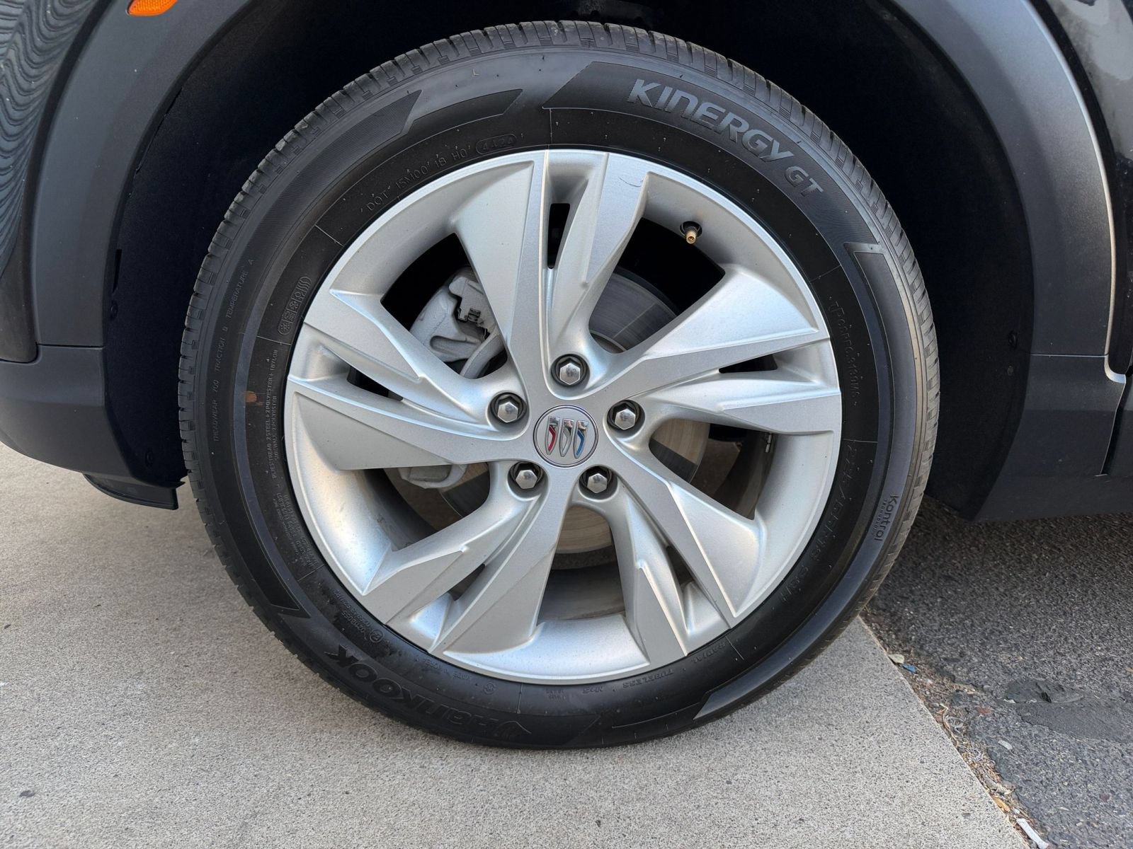 Used 2025 Buick Encore GX Preferred FWD image 29
