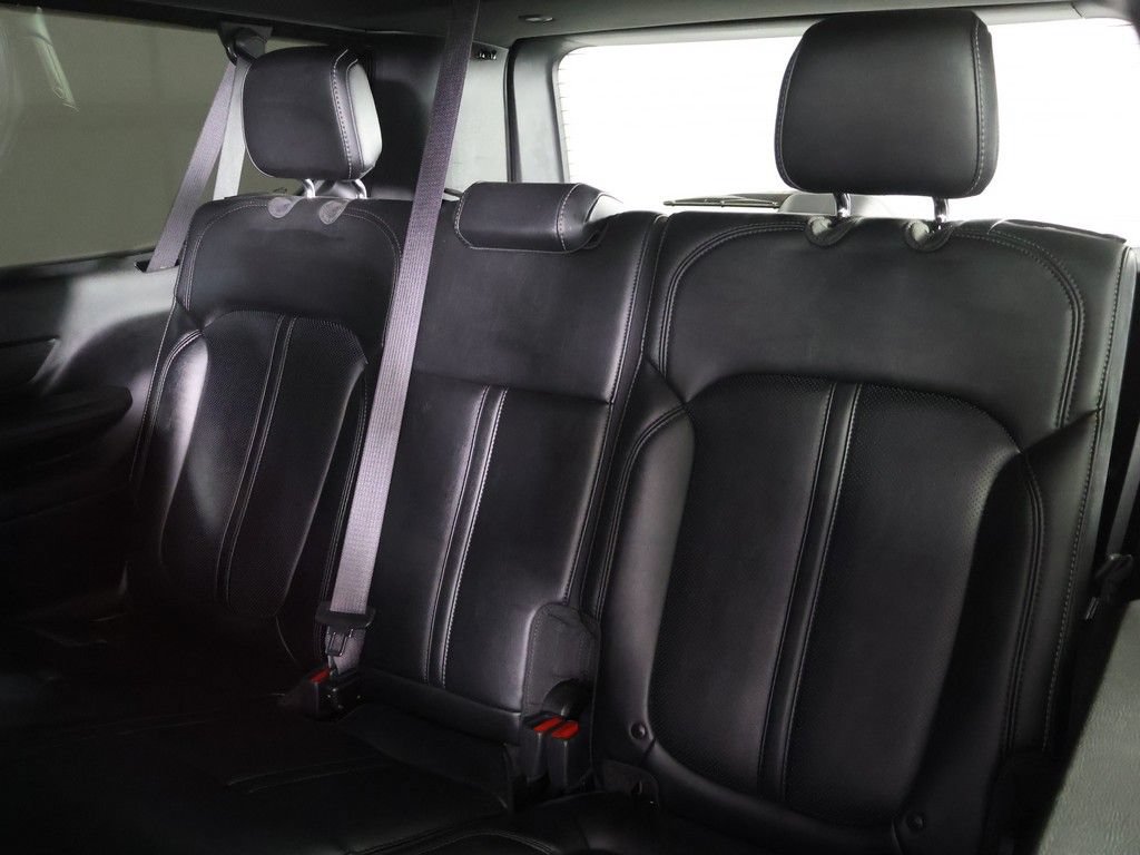 Used 2024 Jeep Wagoneer L Series III w/ Flexible Seating Group AWD/4WD image 36