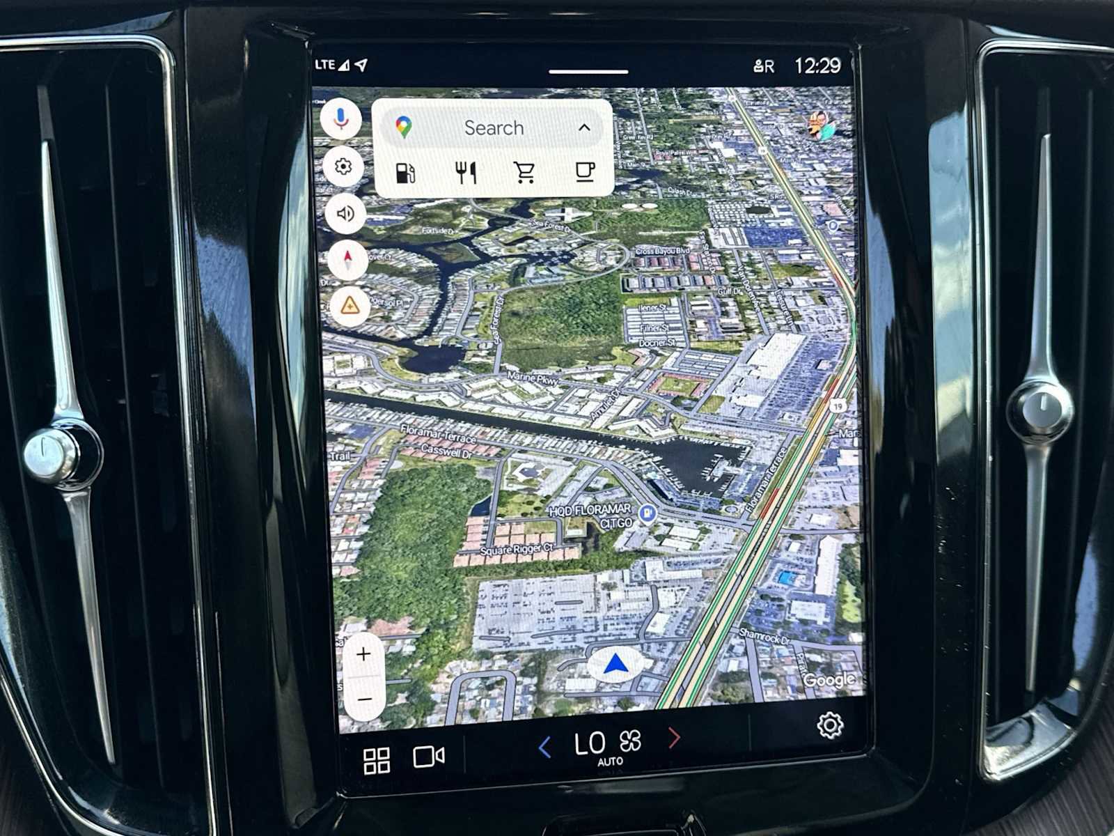 Used 2023 Volvo XC60 B5 Plus w/ Protection Package Premier image 25