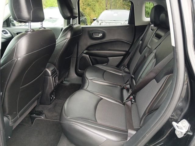 Used 2019 Jeep Compass Latitude AWD/4WD image 14