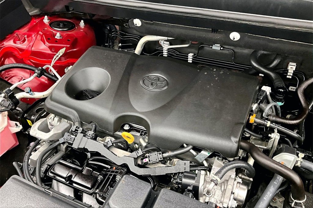 Used 2024 Toyota RAV4 LE image 34