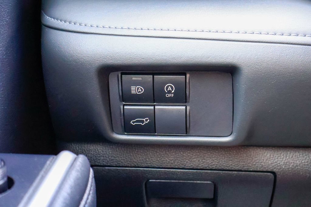 Used 2023 Toyota Highlander XSE FWD image 22