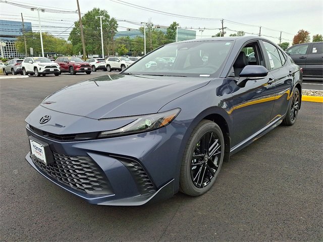 New 2026 Toyota Camry SE image 3