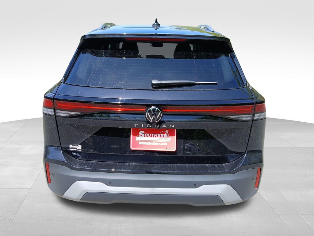 New 2026 Volkswagen Tiguan SE image 4