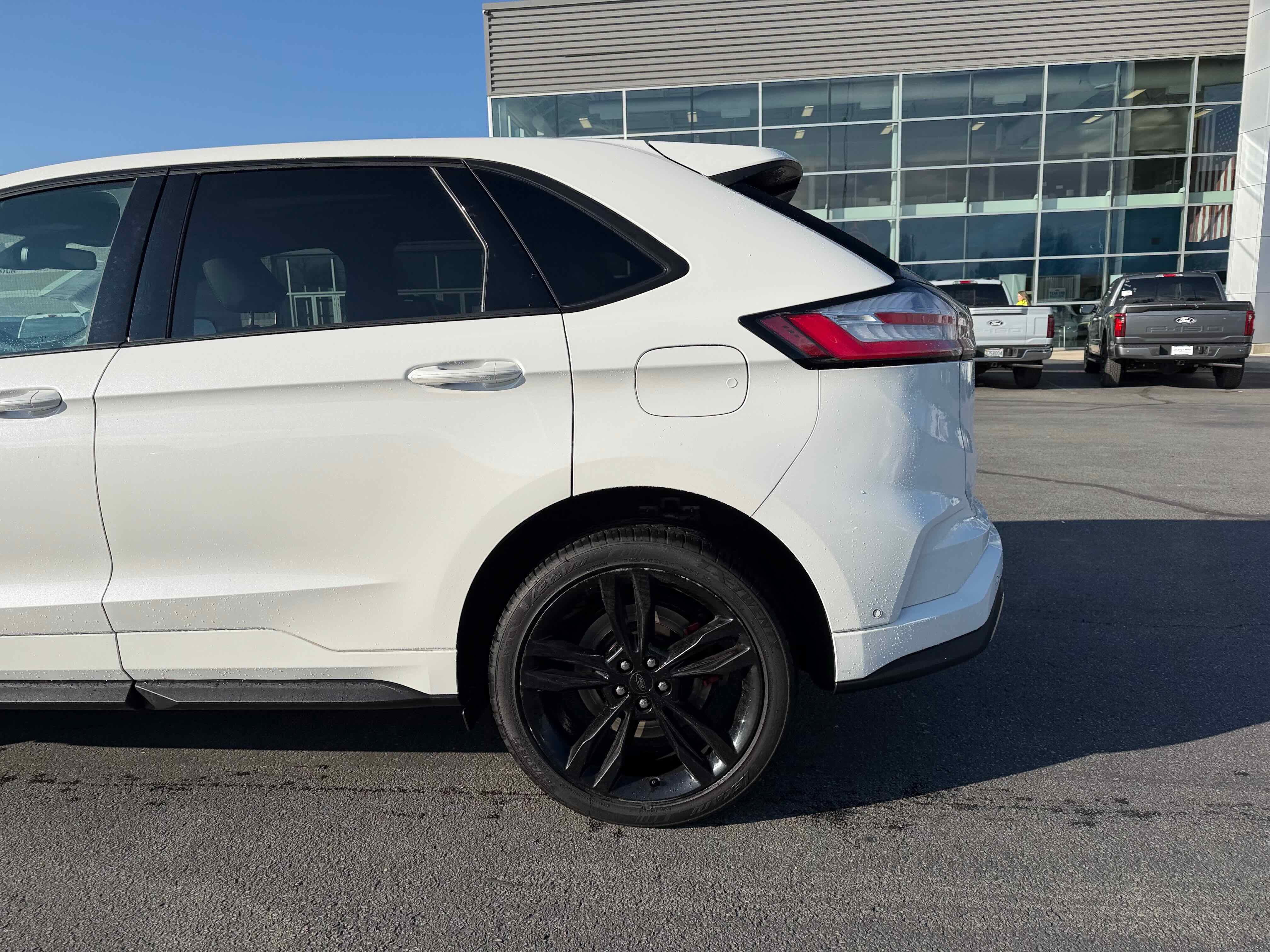 Certified 2024 Ford Edge ST w/ Equipment Group 401A image 4