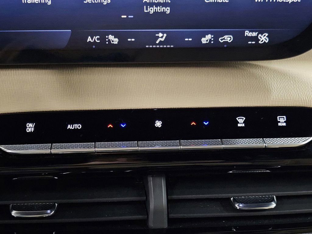 Used 2025 Buick Enclave Preferred w/ Power Package AWD/4WD image 20