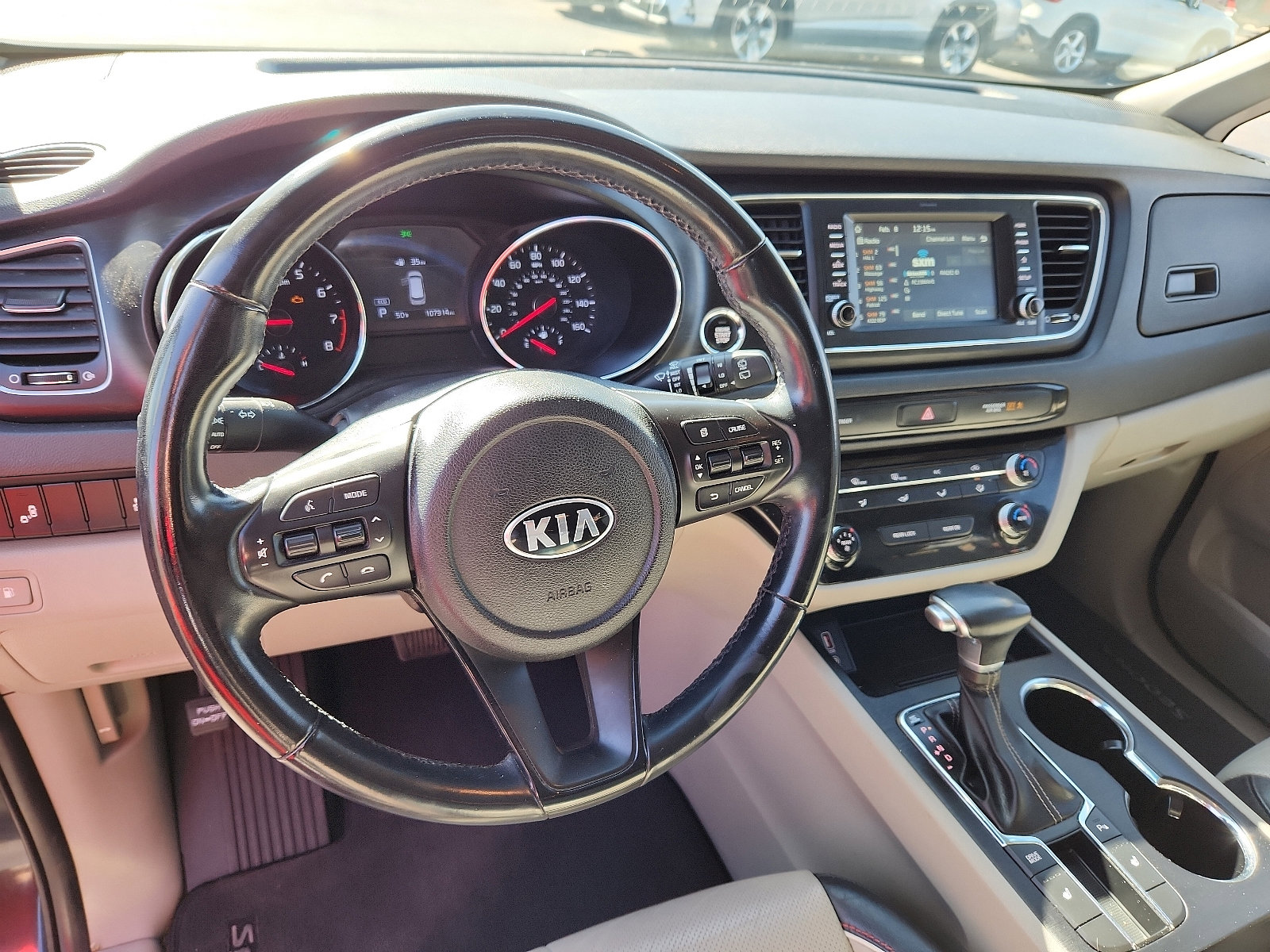 Used 2019 Kia Sedona EX image 8