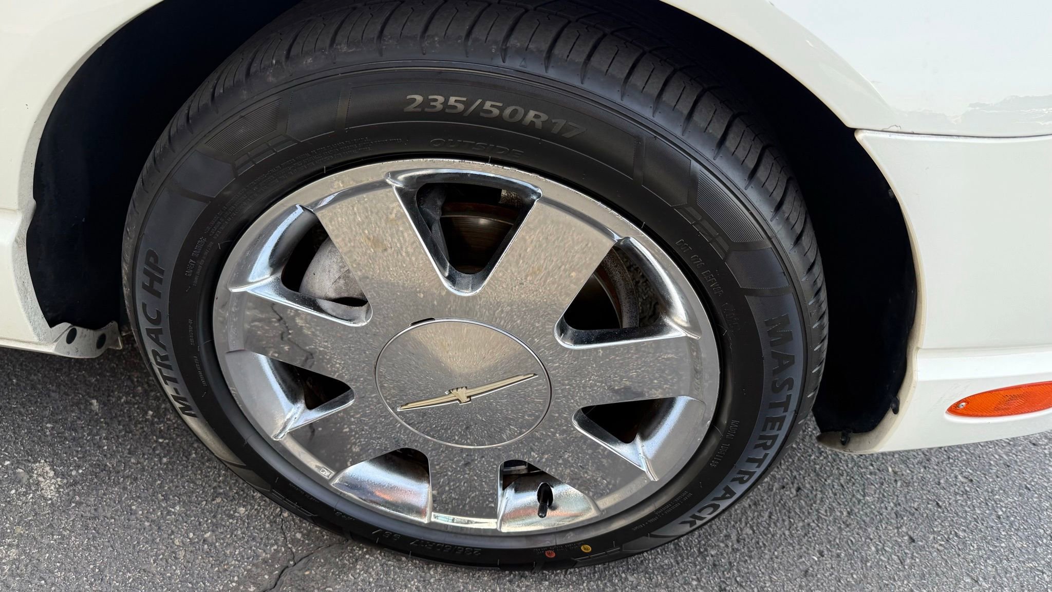 Used 2003 Ford Thunderbird image 55