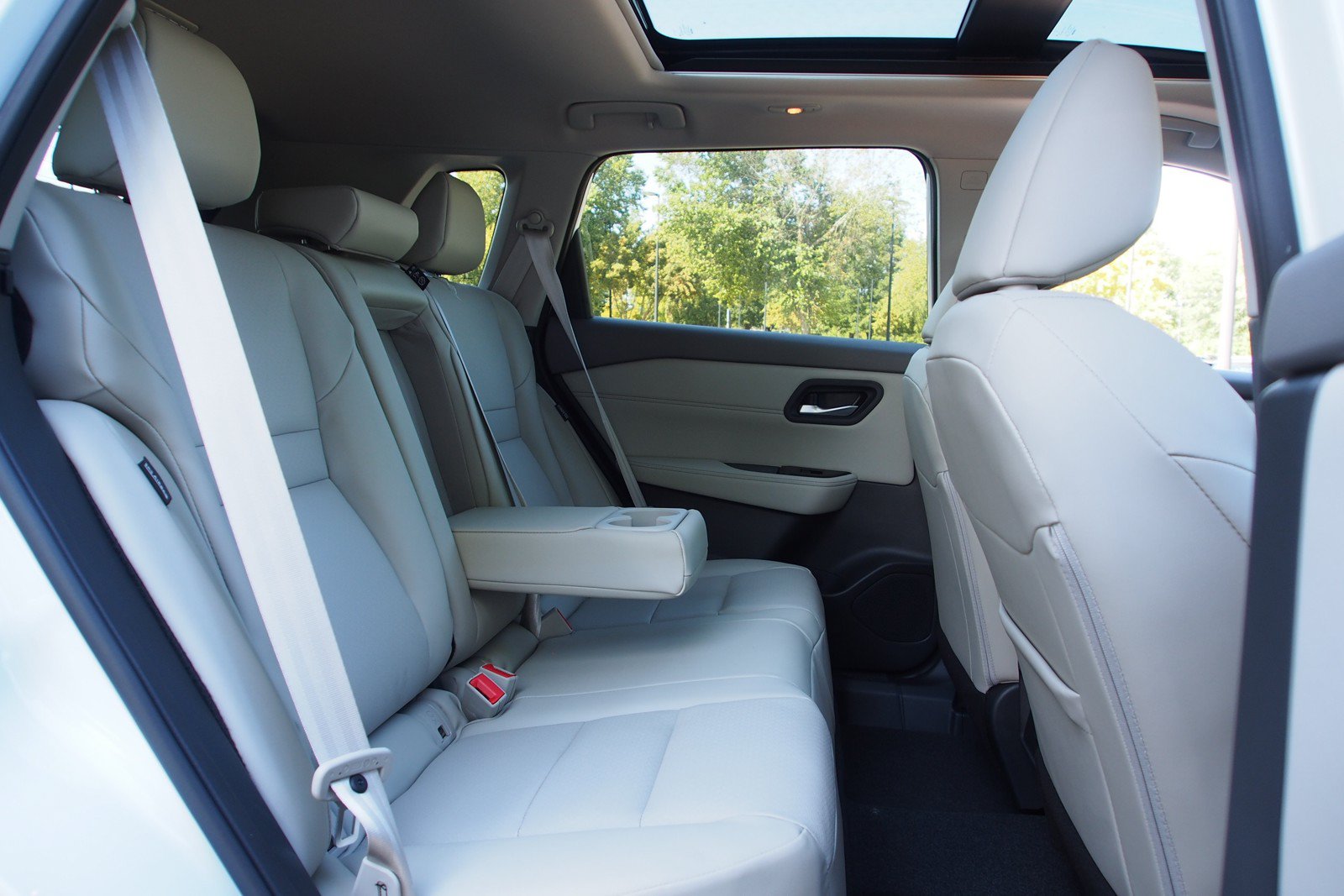 New 2026 Nissan Rogue Dark Armor FWD image 14