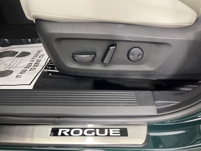 New 2026 Nissan Rogue Dark Armor image 31